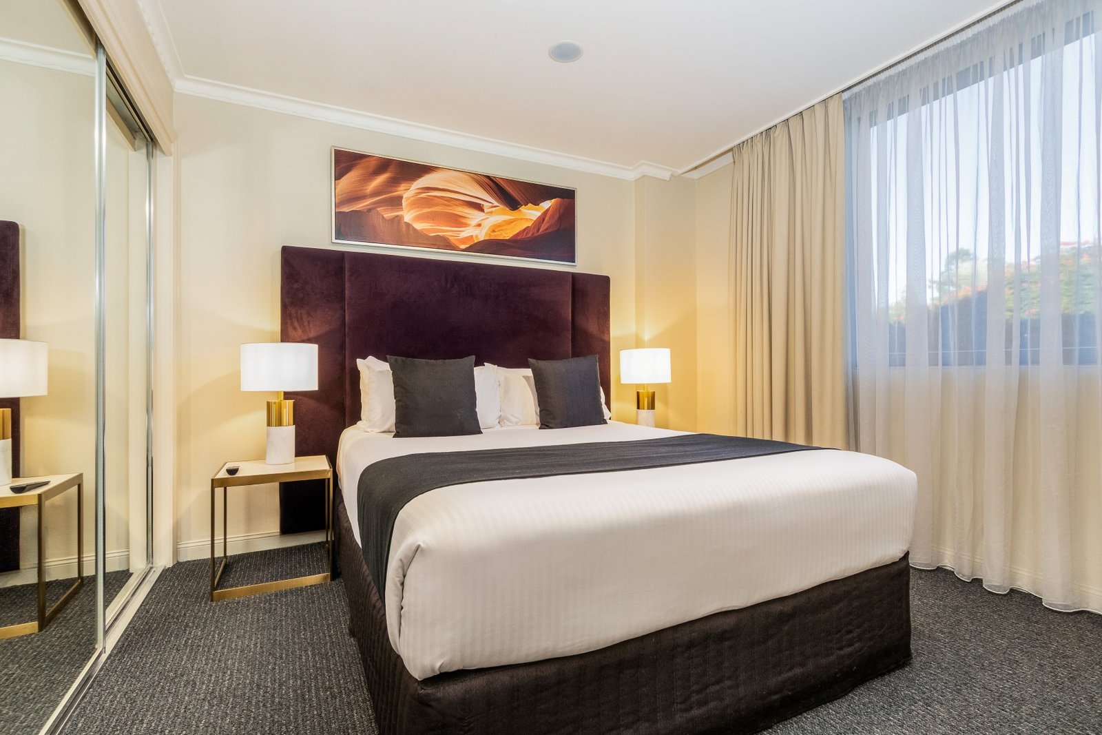One Bedroom Suite and Spa at Hotel Diana Woolloongabba